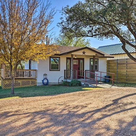 Cozy Fredericksburg Studio Near Wineries! Ngoại thất bức ảnh